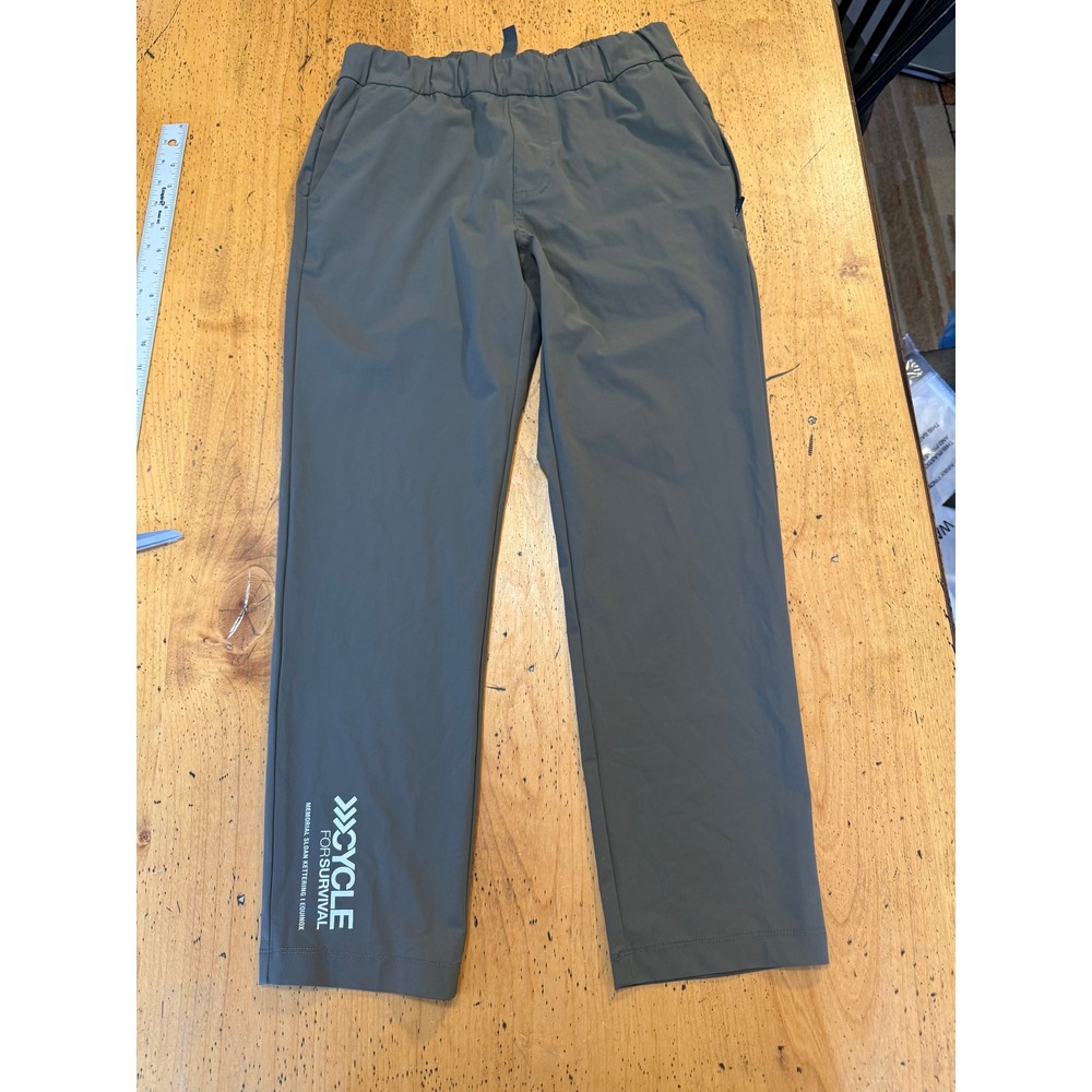 Vuori Performance Pants Small Green Cycle for Survival Equinox Logo VW404